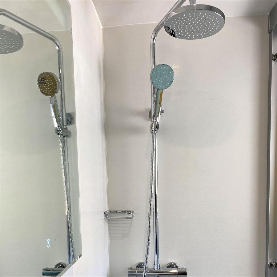 En-Suite Nook Near Forest & Sea, Super Value With Fridge, Microwave And Tv Lymington Exterior photo